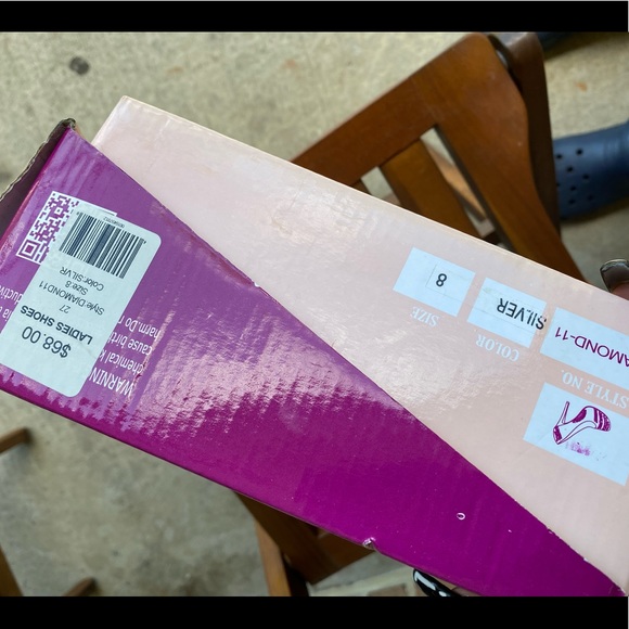 Sparkly high heels - Picture 2 of 5